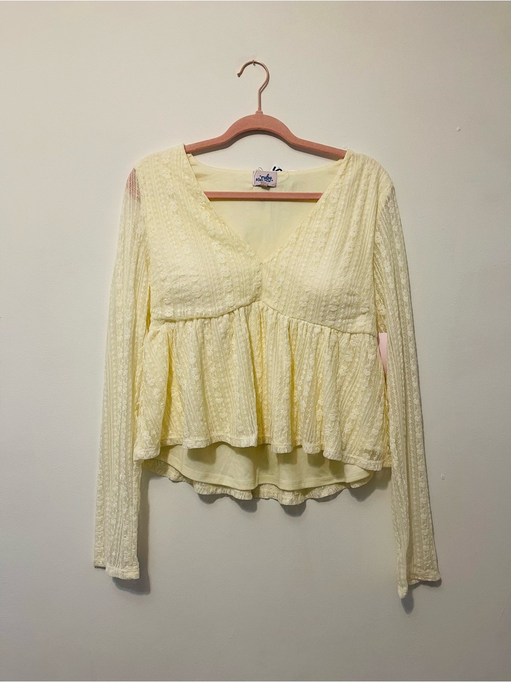 Delicate Cream Lace Peplum Tunic - Unknown Brand